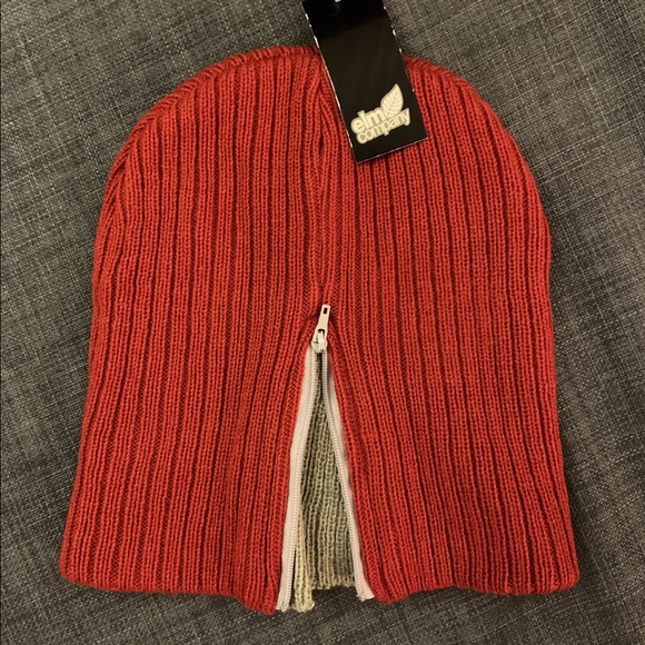 Elm Beanie Toque - Picture 2 of 2